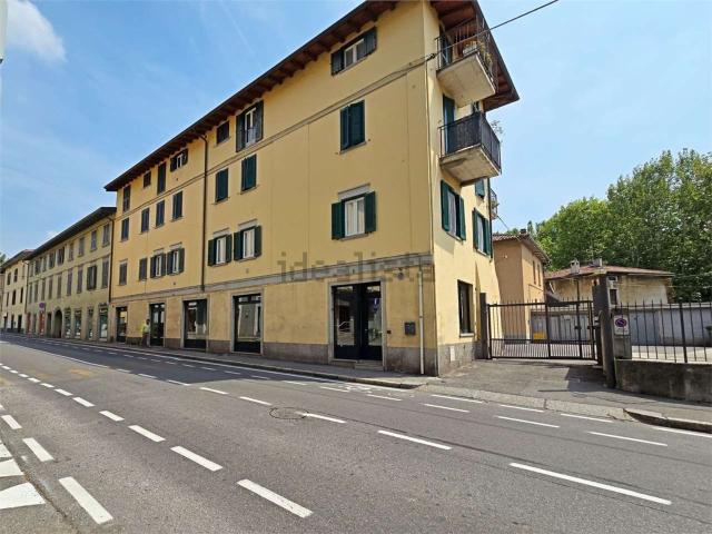 Locale Commerciale in affitto a Bergamo, Lombardia