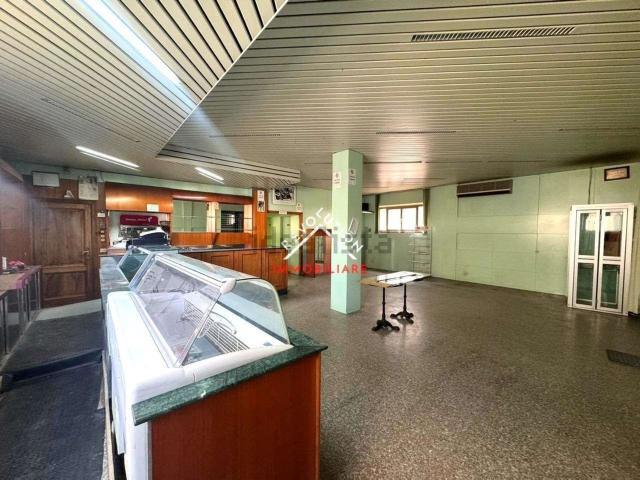 Locale Commerciale in affitto a San Secondo, Città Di Castello