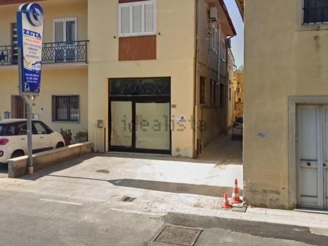 Locale Commerciale in affitto a Marciana, Cascina
