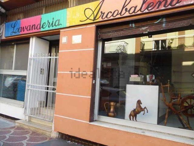 Locale Commerciale in affitto a Puglia, Taranto