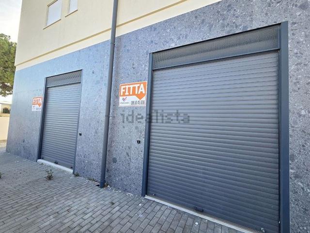 Locale Commerciale in affitto a Puglia, Bari