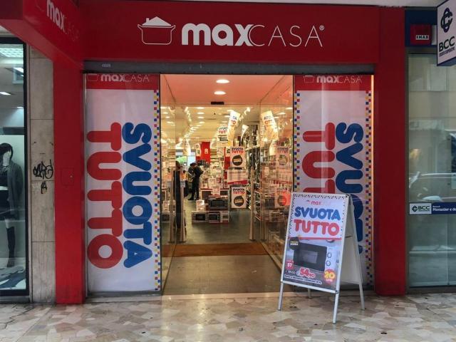 Locale Commerciale in affitto a Mestre-Carpenedo, Venezia