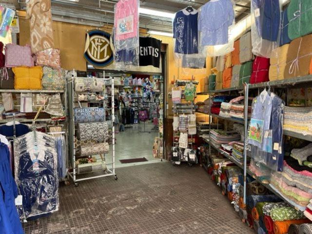 Locale Commerciale in affitto a II Circoscrizione, Palermo