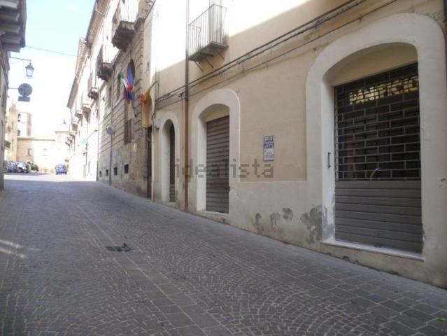 Locale Commerciale in affitto a Lancianovecchia, Lanciano