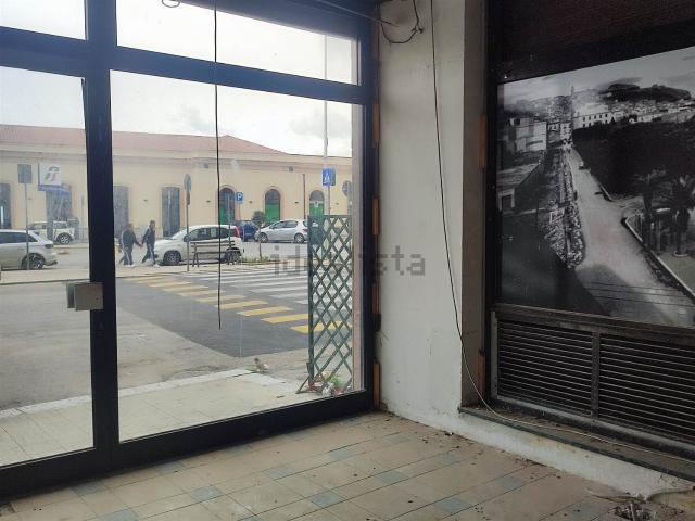 Locale Commerciale in affitto a Termini Imerese, Sicilia