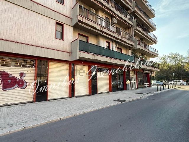 Locale Commerciale in affitto a C.E.P., Puglia