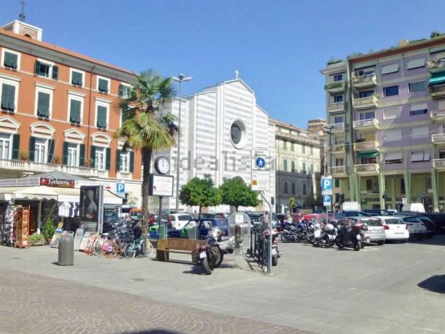 Locale Commerciale in affitto a Fabiano Alto, La Spezia