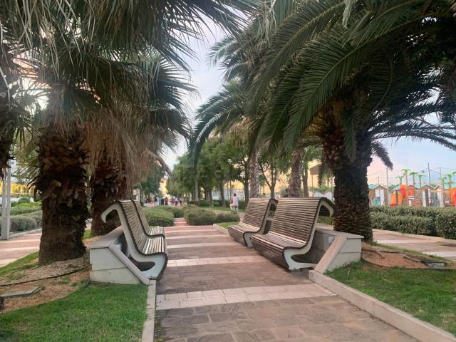 Locale Commerciale in affitto a Riccione, Reggio Emilia