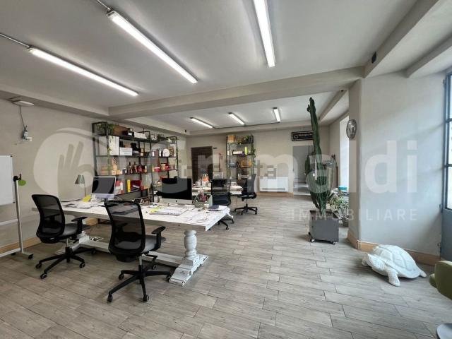 Locale Commerciale in affitto a Cenerente, Umbria