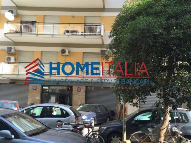 Locale Commerciale in affitto a VIII Circoscrizione, Palermo