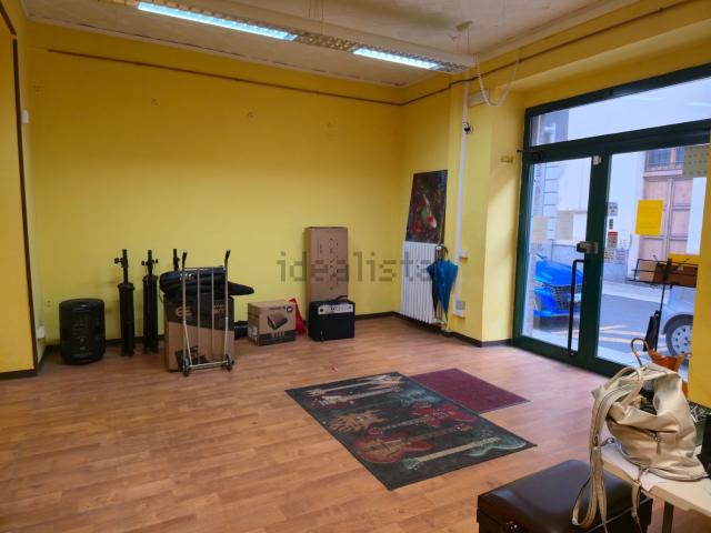 Locale Commerciale in affitto a Piemonte, Alessandria