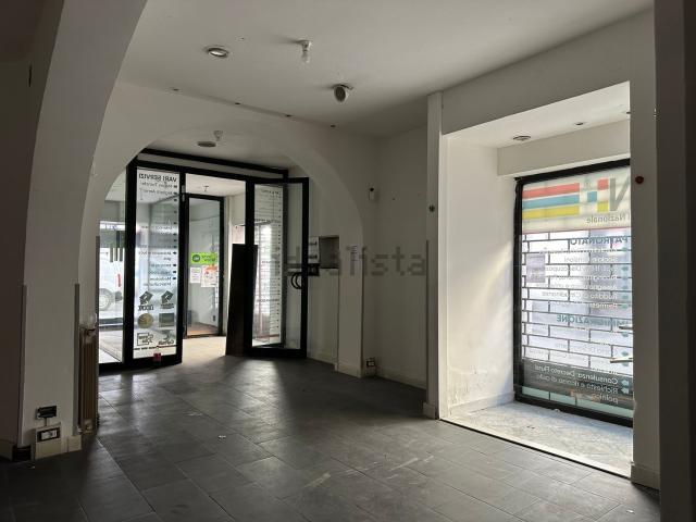 Locale Commerciale in affitto a Prato, il Cantiere