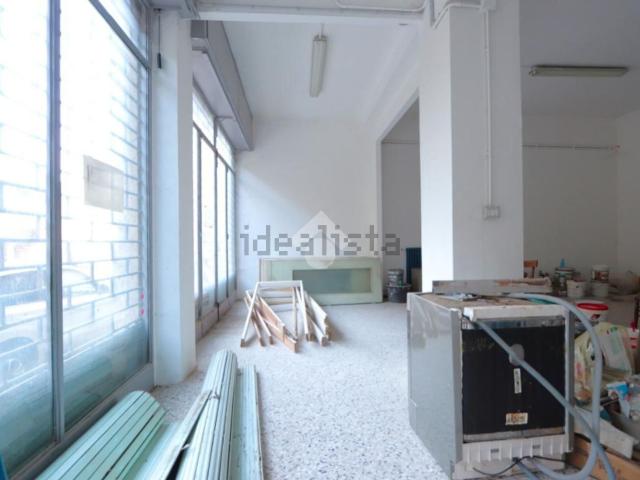 Locale Commerciale in affitto a Piemonte, Alessandria
