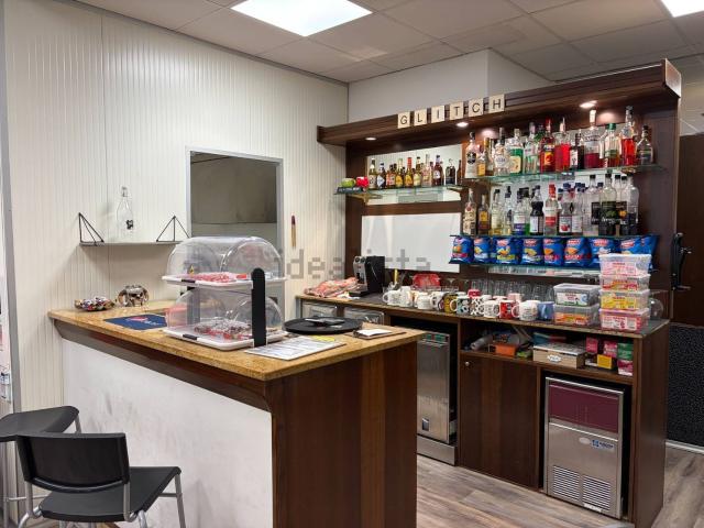 Locale Commerciale in affitto a Cuneo Centro, Piemonte