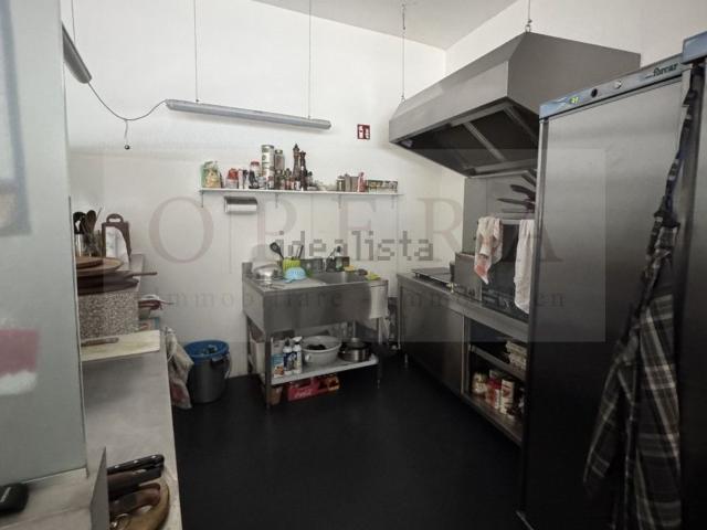 Locale Commerciale in affitto a Burggrafenamt - Burgraviato, Merano - Meran
