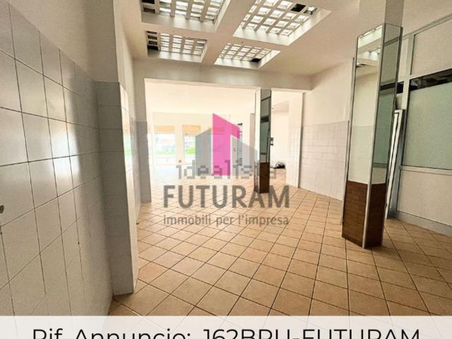 Locale Commerciale in affitto a Italia, Vicenza