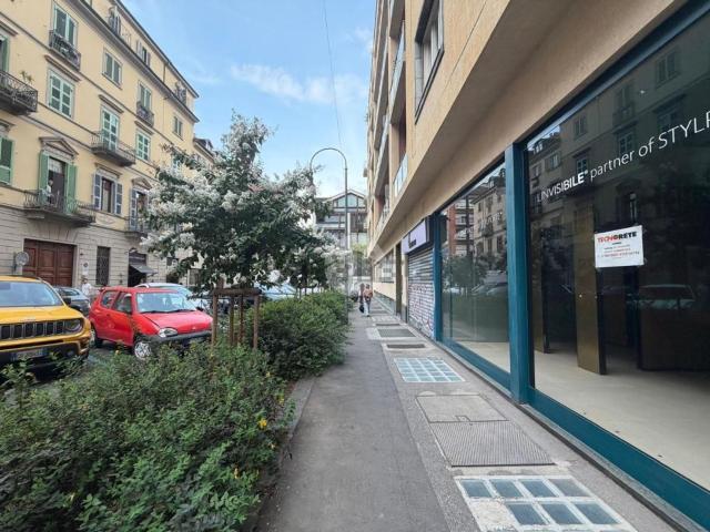 Locale Commerciale in affitto a Circoscrizione 1, Piemonte