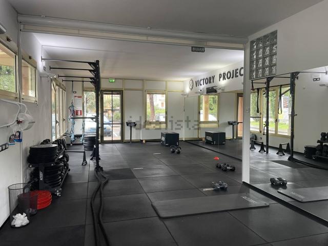 Locale Commerciale in affitto a Unione di comuni Valmarecchia, Santarcangelo Di