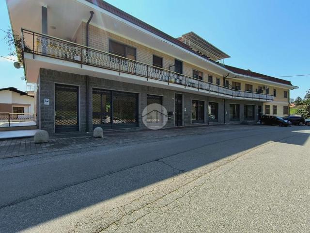 Locale Commerciale in affitto a Piemonte, Torino