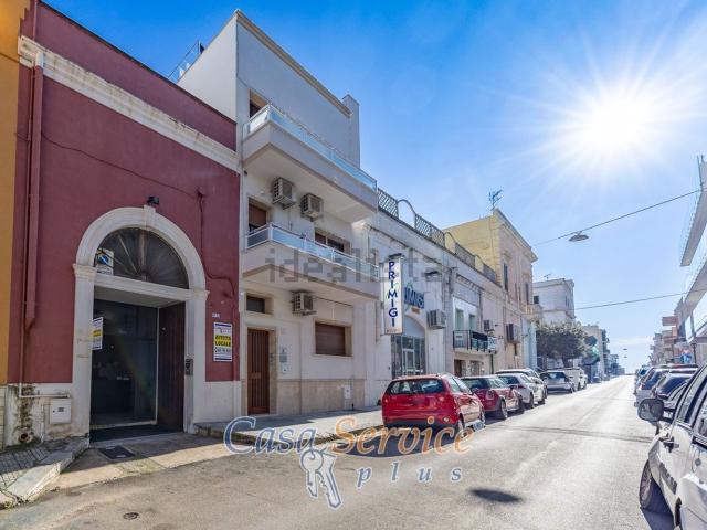 Locale Commerciale in affitto a Puglia, Lecce