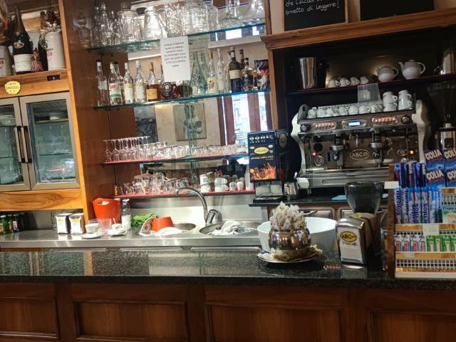 Locale Commerciale in affitto a Unione dei comuni Valle del Savio, Cesenà