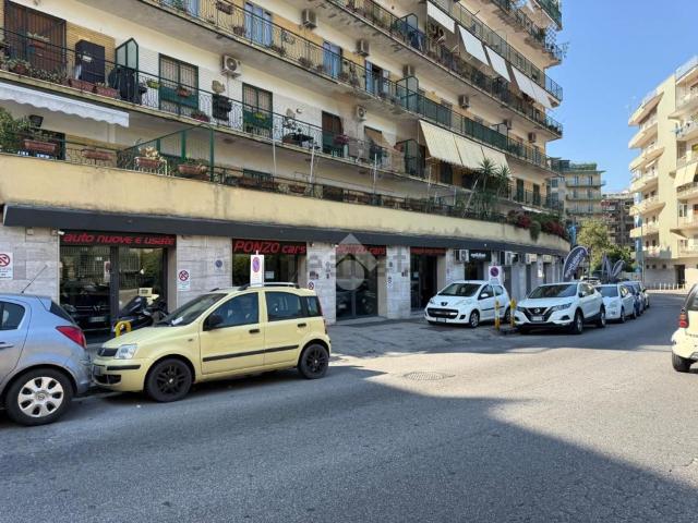 Locale Commerciale in affitto a Santa Croce, Campania