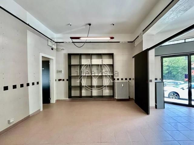 Locale Commerciale in affitto a San Pancrazio, Sorbolo