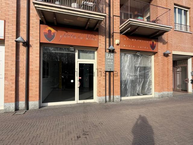 Locale Commerciale in affitto a Piemonte, Cuneo