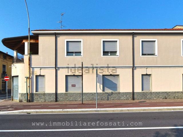 Locale Commerciale in affitto a Cascina Convenio, Lissone