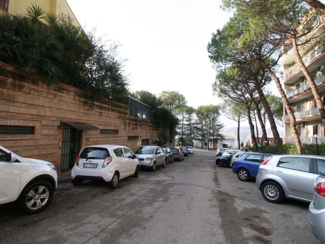 Locale Commerciale in affitto a Pacevecchia, Benevento