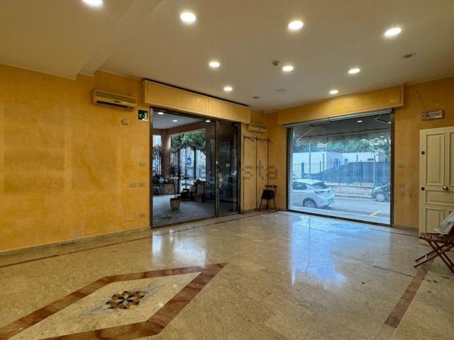 Locale Commerciale in affitto a Bagheria, Sicilia