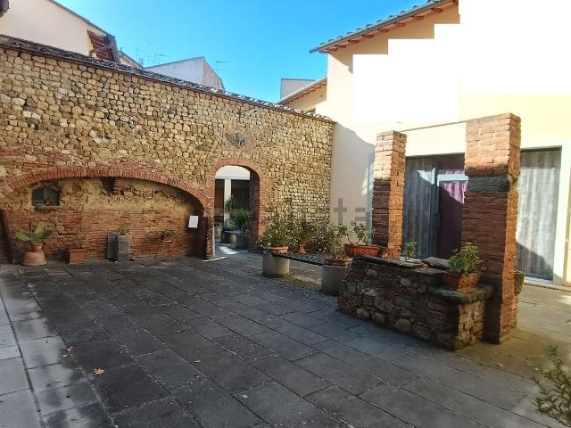 Locale Commerciale in affitto a Unione dei Comuni Circondario dell'Empolese Valdelsa, Montelupo Fiorentino