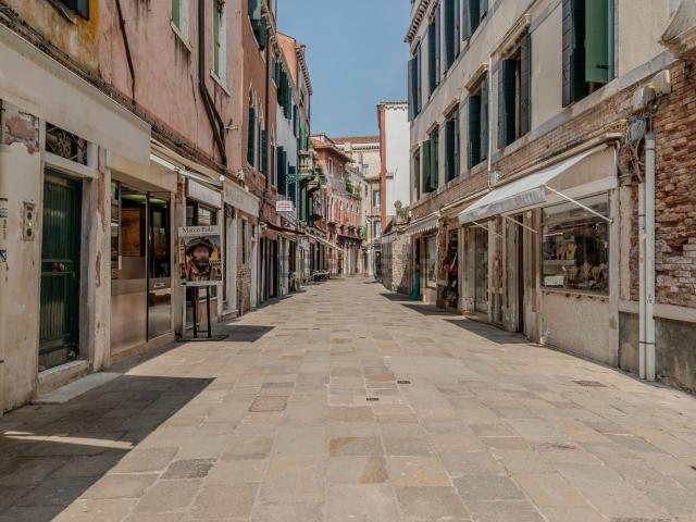 Locale Commerciale in affitto a Venezia-Murano-Burano, Venezia