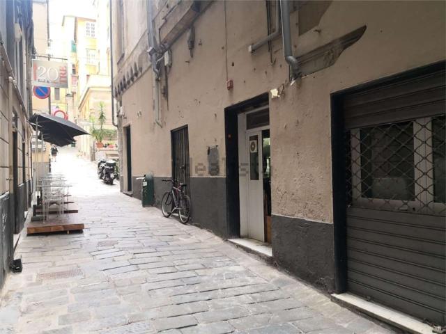 Locale Commerciale in affitto a Centro Est, Serra Riccò