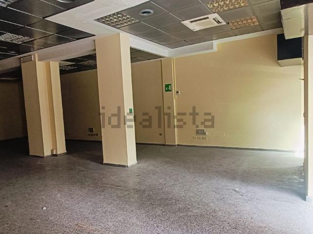 Locale Commerciale in affitto a Acquaviva, Caserta