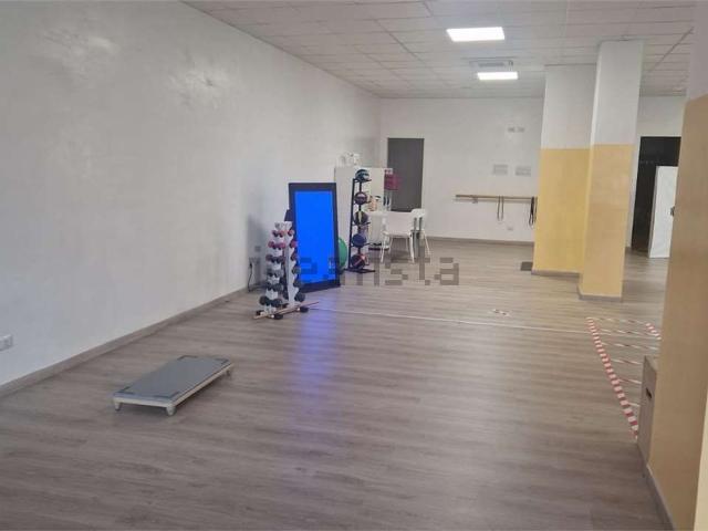 Locale Commerciale in affitto a Corso Lazio, Frosinone