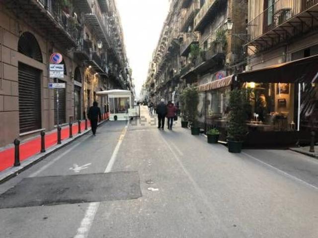 Locale Commerciale in affitto a I Circoscrizione, Palermo