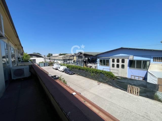 Locale Commerciale in affitto a Coriano, Reggio Emilia