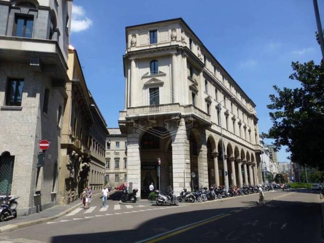 Locale Commerciale in affitto a Municipio 1, Milano
