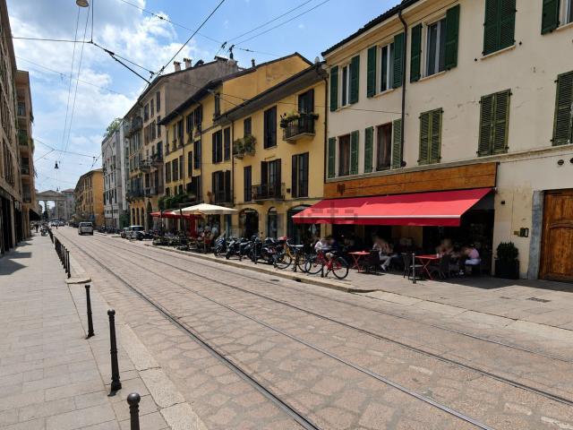 Locale Commerciale in affitto a Municipio 1, Milano