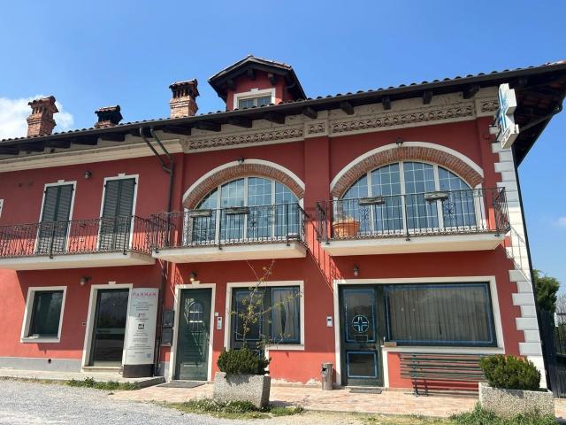 Locale Commerciale in affitto a Piemonte, Cuneo