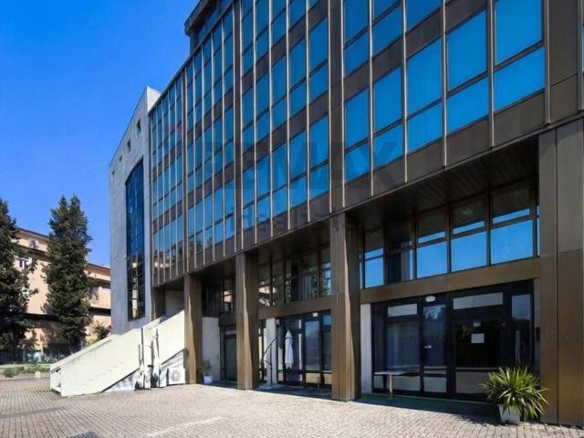 Locale Commerciale in affitto a Cenerente, Umbria