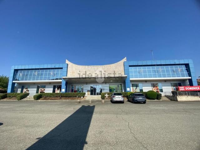 Locale Commerciale in affitto a Piemonte, Torino