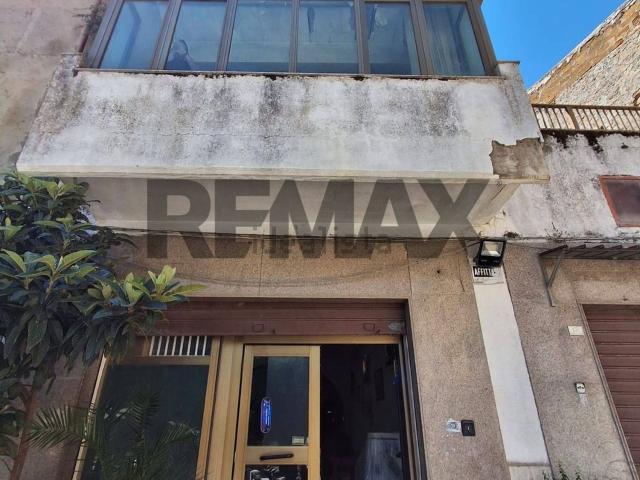 Locale Commerciale in affitto a Favara Ovest, Favara