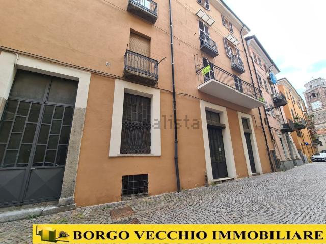 Locale Commerciale in affitto a Centro Storico, Piemonte