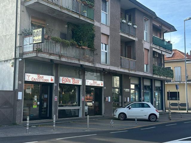 Locale Commerciale in affitto a Bareggia, Lissone