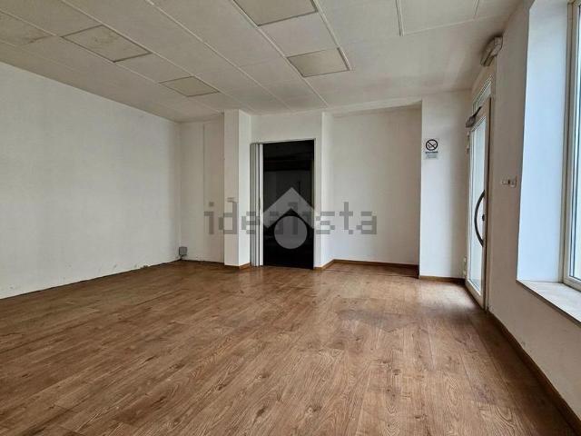 Locale Commerciale in affitto a Prodolone, San Vito Al Tagliamento