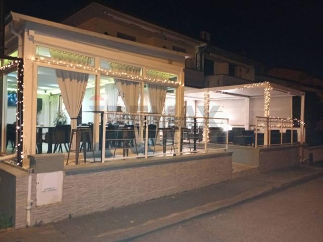 Locale Commerciale in affitto a Larciano, Castelmartini
