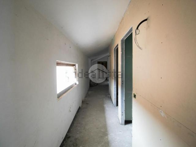 Locale Commerciale in affitto a Antegnate, Lombardia