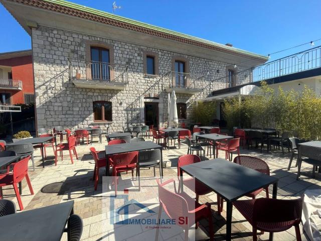 Locale Commerciale in affitto a Foglianise, Campania